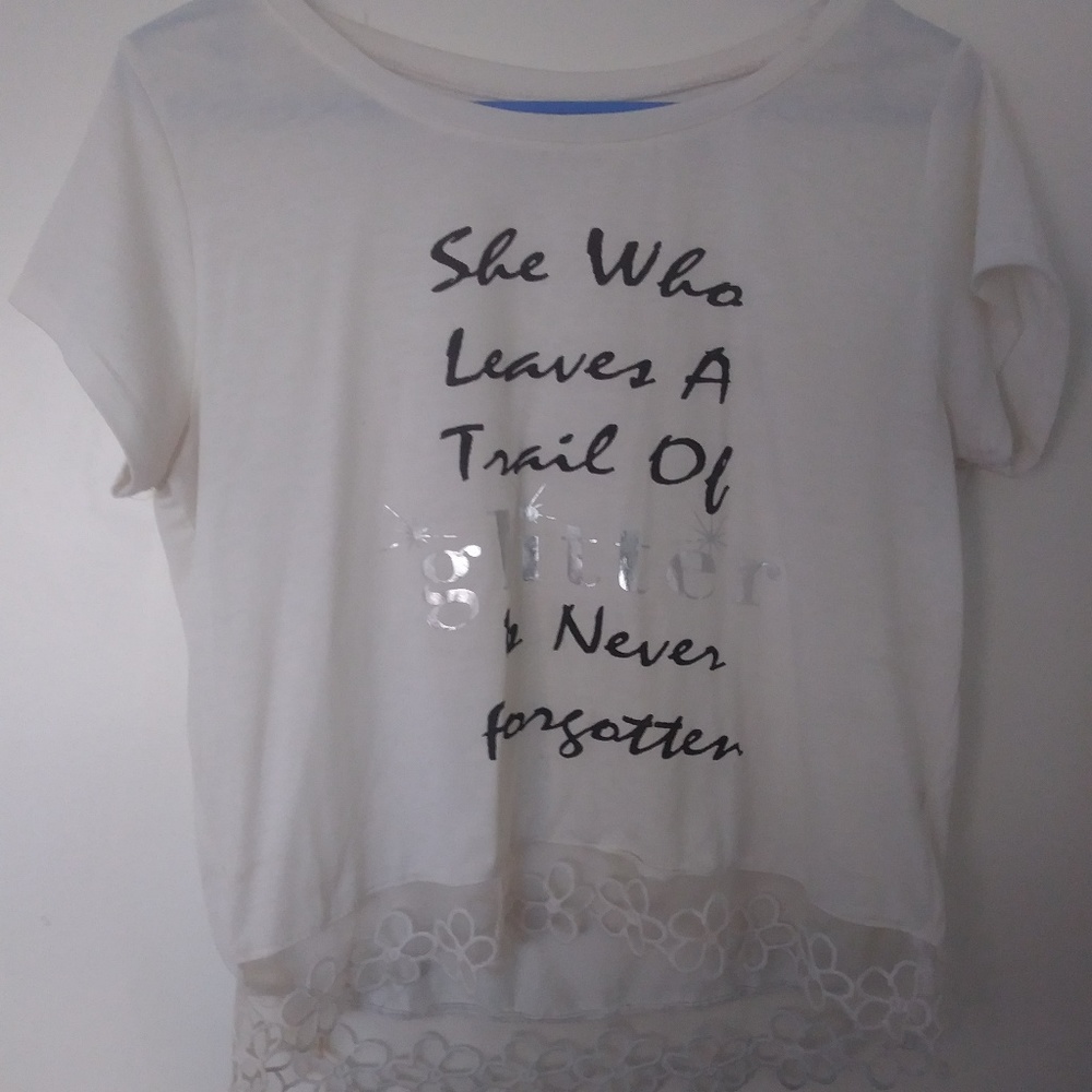 Graphic tee/crop top